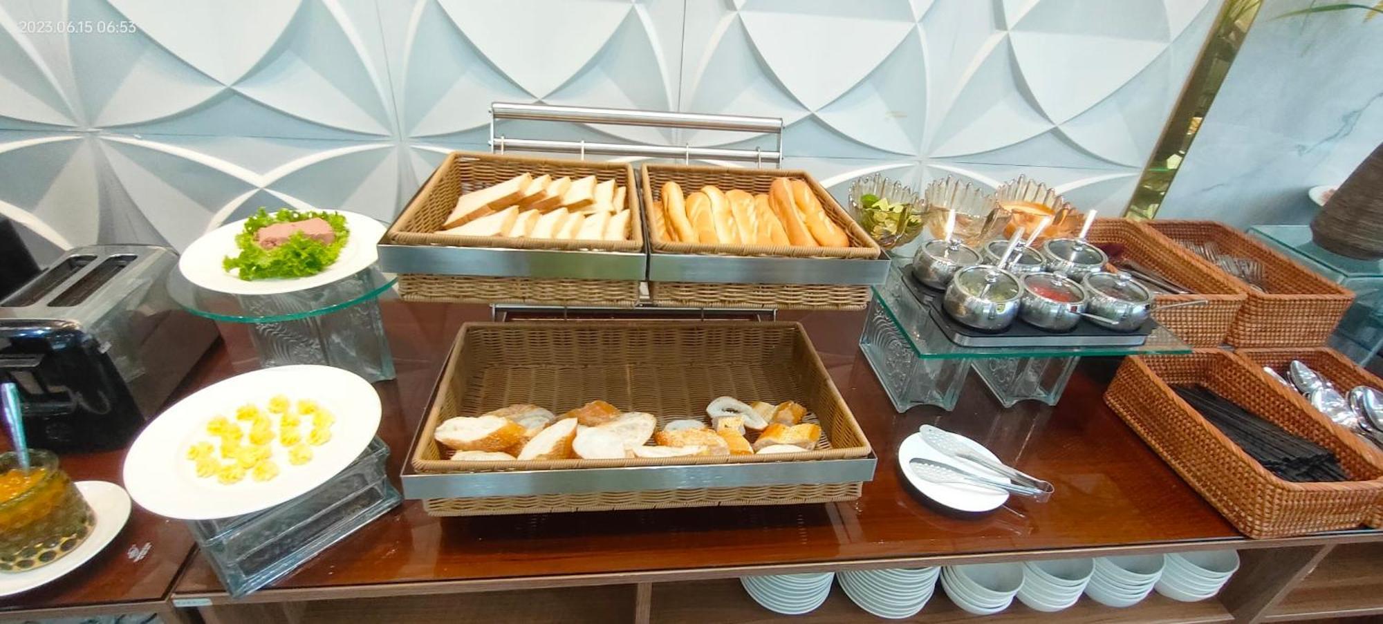 Khach San Bamboo Sai Gon Hotel Ho Chi Minh-stad Buitenkant foto